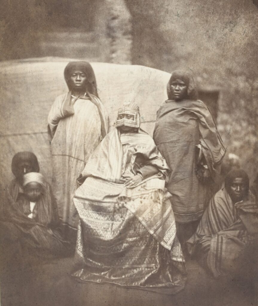 Sultane Djumɓe Fatima binti Abduramane, une photographie de Désiré Charnay en octobre 1863