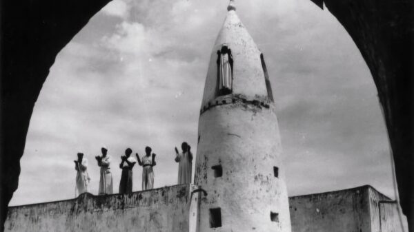 Minaret de la mosquée de Wani, image prise en 1952 ©️ ECPAD